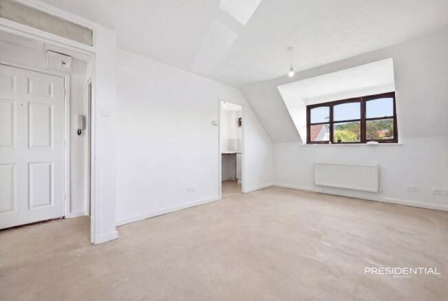 Milliners Court, The Croft, Loughton, IG10 photo 2