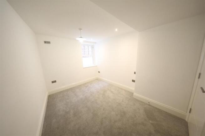 12 bed Block of Apartments for sale Image 9