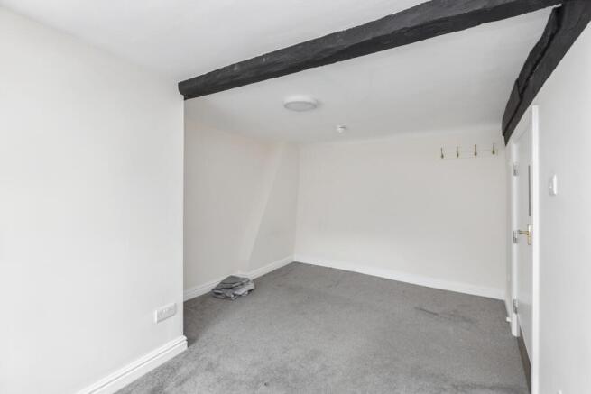 107 High Street, Witney, Oxfordshire, OX28 6HY
