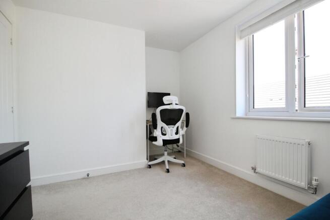 2 bed Flat for sale Image 12