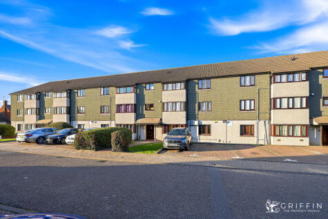 Teviot Avenue, Aveley, RM15