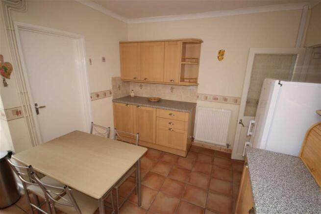 Kitchen: