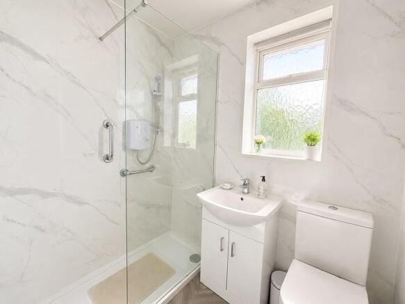 3 bed Detached Bungalow for sale Image 6