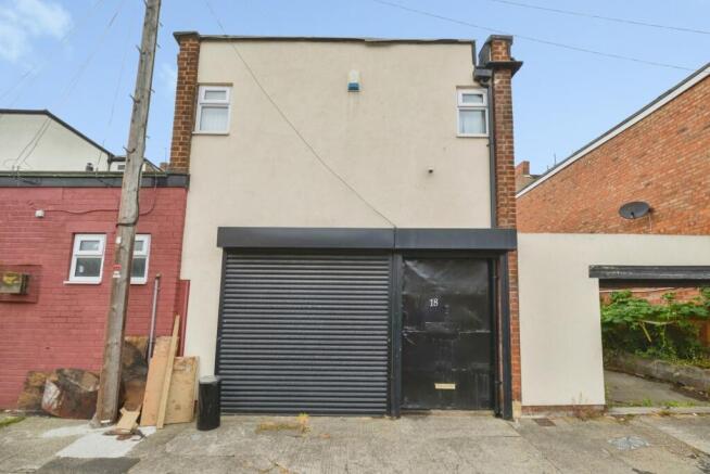 4 bed Flat for sale in stockton on tees