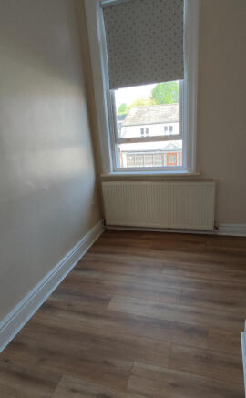 1 bed Flat to rent Image 4