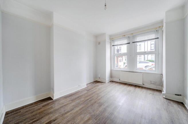 1369025-1-68ee39c...