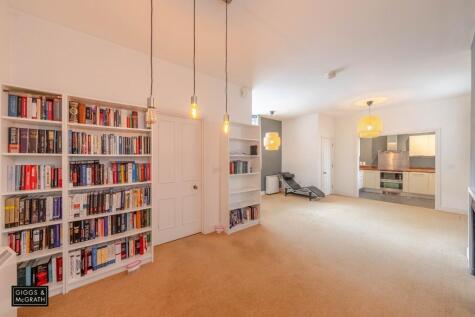 Apartment 3, Walden House, George Street, Huntingdon, Cambridgeshire, PE29 3AD