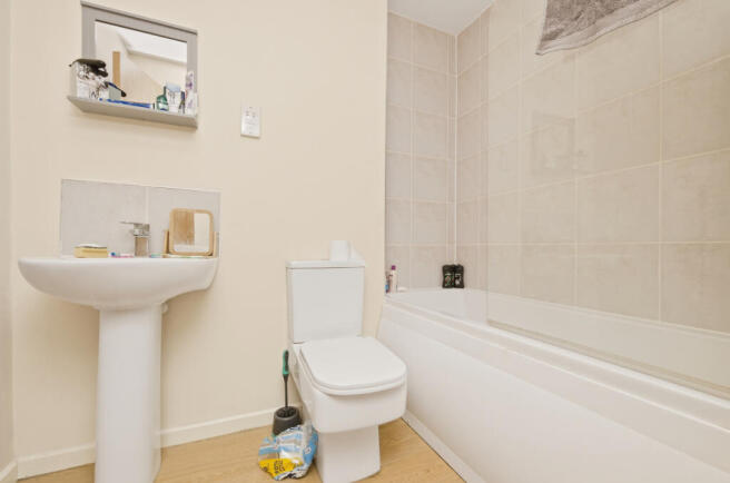 1 bed Flat for sale Image 8