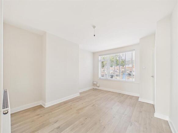 3 bed Terraced for sale Image 5