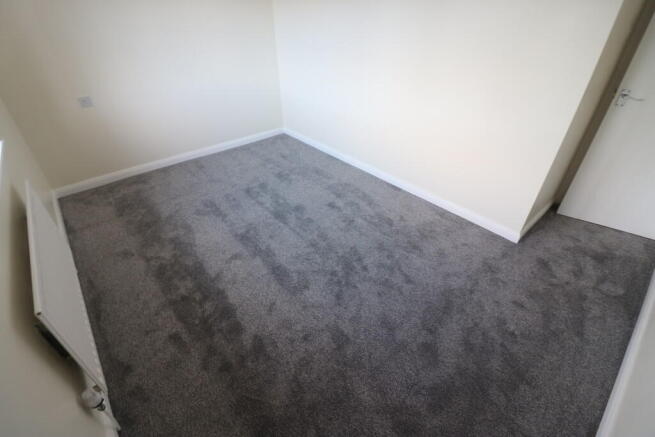 2 bed Semi-Detached to rent Image 9