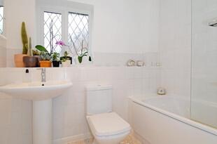 Family bathroom