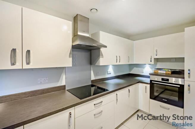 2 bed Apartment for sale Image 12