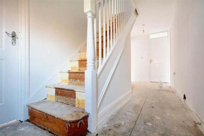Entrance Hall_2.jpeg