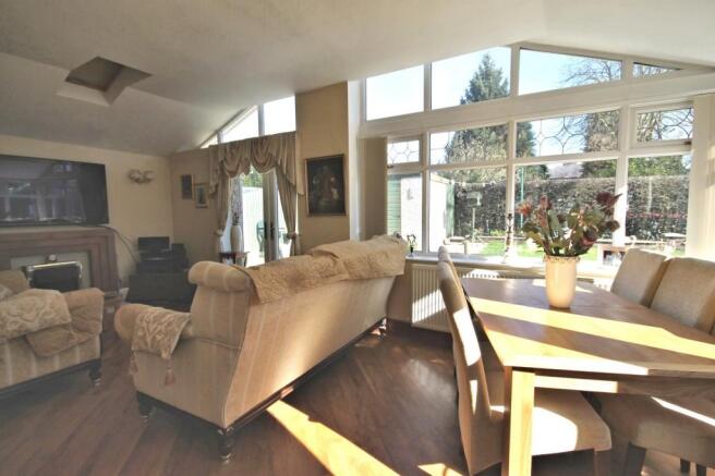 Living/Dining Room