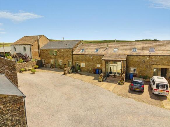 3 bed Terraced for sale Image 5