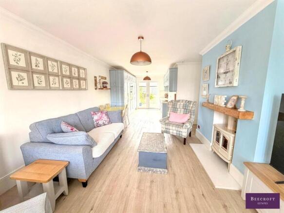 3 bed Detached Bungalow for sale Image 5