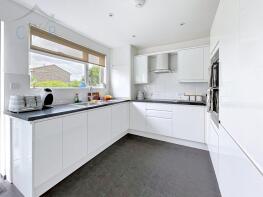 7, Vauxhall Crescent, Snodland ME6 5JT