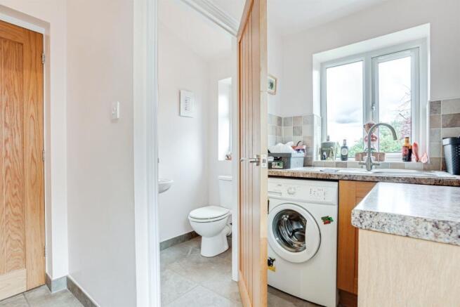 3 bed Semi-Detached for sale Image 7