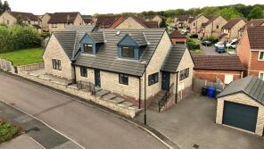 10, Westwood Drive Gardens, Inkersall S43 3DD