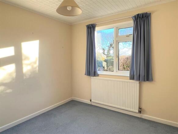Bedroom: