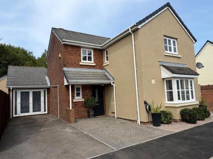 Lakeside Close, Nantyglo, Ebbw Vale, Blaenau Gwent, NP23 4EG