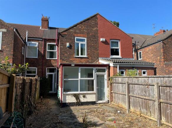 3 bed Terraced for sale Image 10