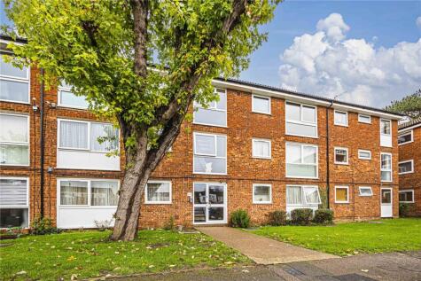 Chenies Court, Woodhall Farm, Hemel Hempstead, Hertfordshire, HP2