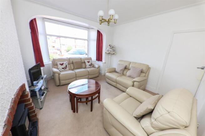 3 bed Semi-Detached for sale Image 9
