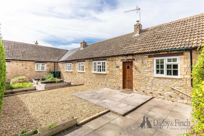4 Manor Farm, Apethorpe, PE8 5DP-3.jpg