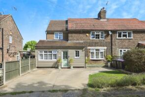 5, Wellington Cottages, Dowsetts Lane, Ware SG11 1EE