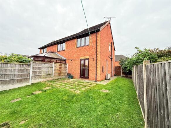 SIDE AND REAR GARDEN