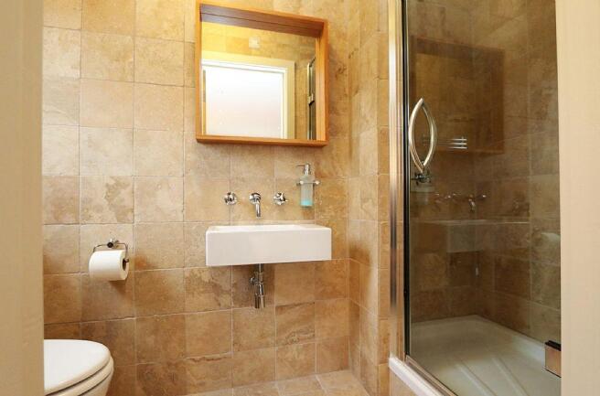 Bedroom 2 En-suite