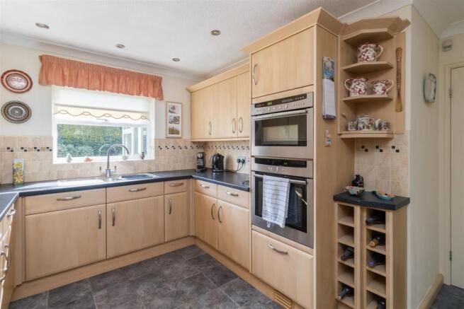 Bay Crescent 16-Kitchen A.jpg