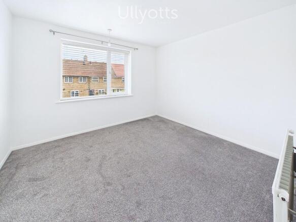 3 bed Terraced for sale Image 9