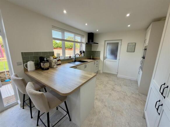 Kitchen / Diner
