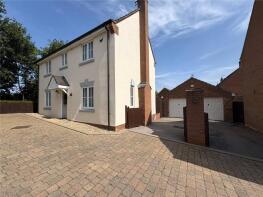 26, Snowshill Close, Daventry NN11 8AA