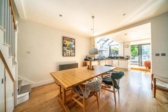 Lounge/Dining Room