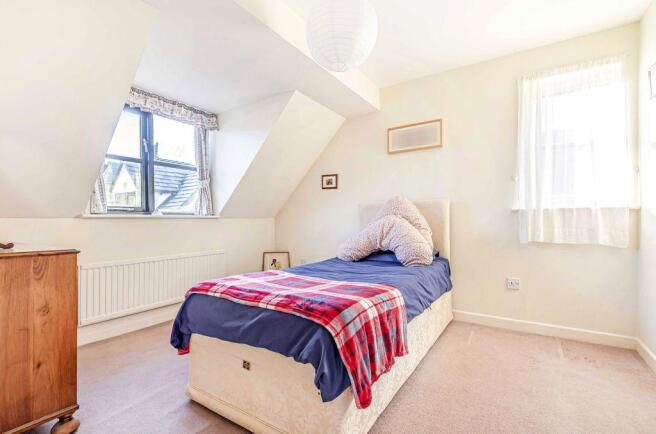 Bedroom 1 (Double)