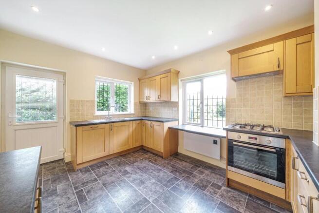3 bed Detached for sale Image 4