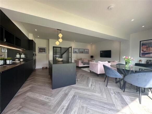 Kitchen/Dining