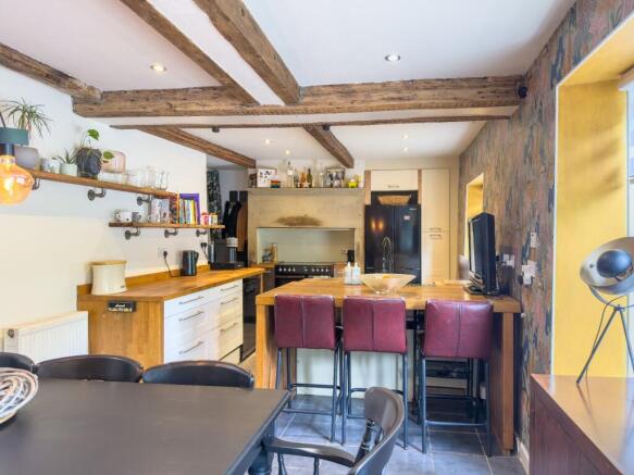 4 bed Terraced for sale Image 7