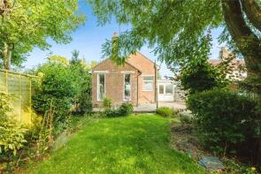 Throxenby, High Street, Upper Beeding BN44 3TQ