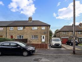 7, The Lodge, Linthwaite, Huddersfield HD7 5TG