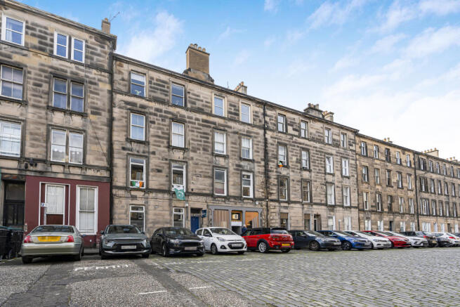 8 (3F2) Grindlay Street, Edinburgh, EH3 9AS (26)