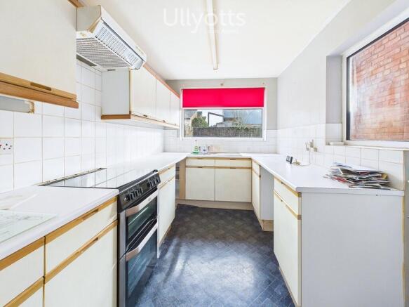 2 bed Terraced for sale Image 5