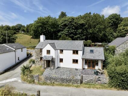 Tai Isaf, Llanrhychwyn, Trefriw