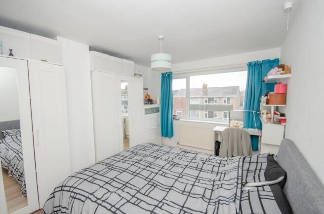 Bedroom 1.jpg