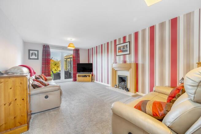 48 Temple Goring (Navenby)-12