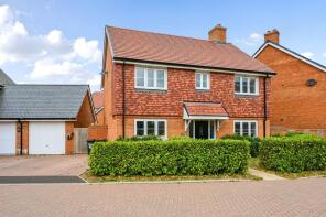 47, Honeysuckle Avenue, Hailsham BN27 4FP