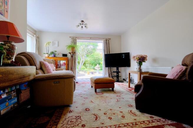 Extended sitting room, doors to garden